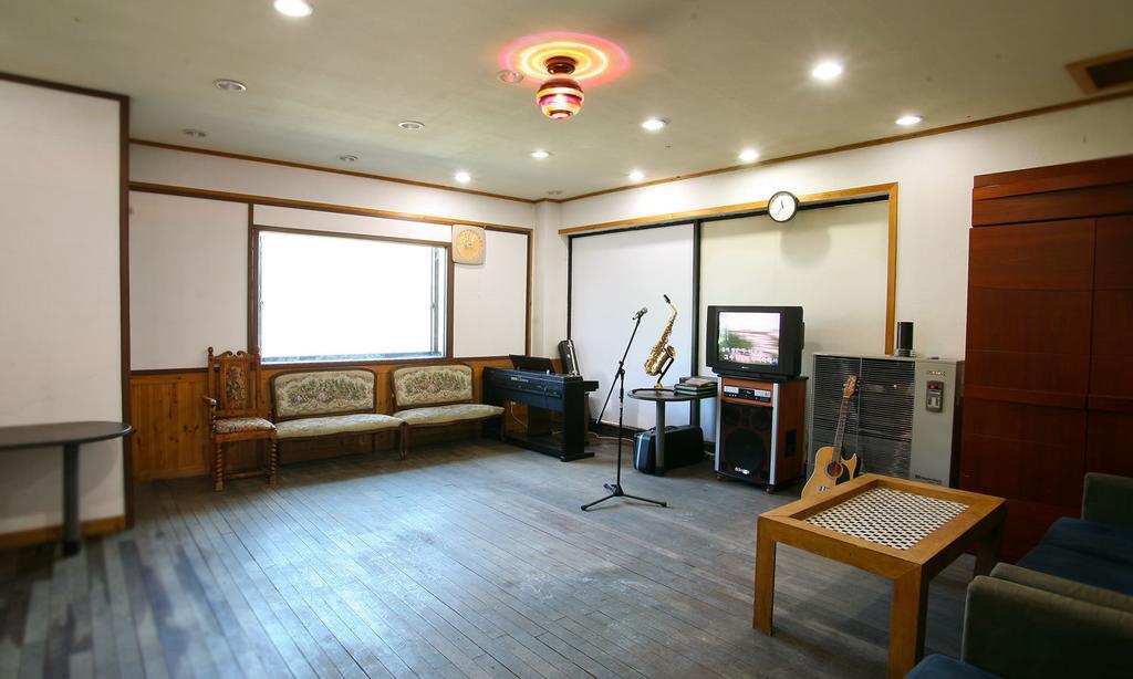 פיאונגצ'אנג Chalet Resort מראה חיצוני תמונה