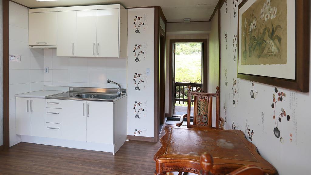 פיאונגצ'אנג Chalet Resort מראה חיצוני תמונה