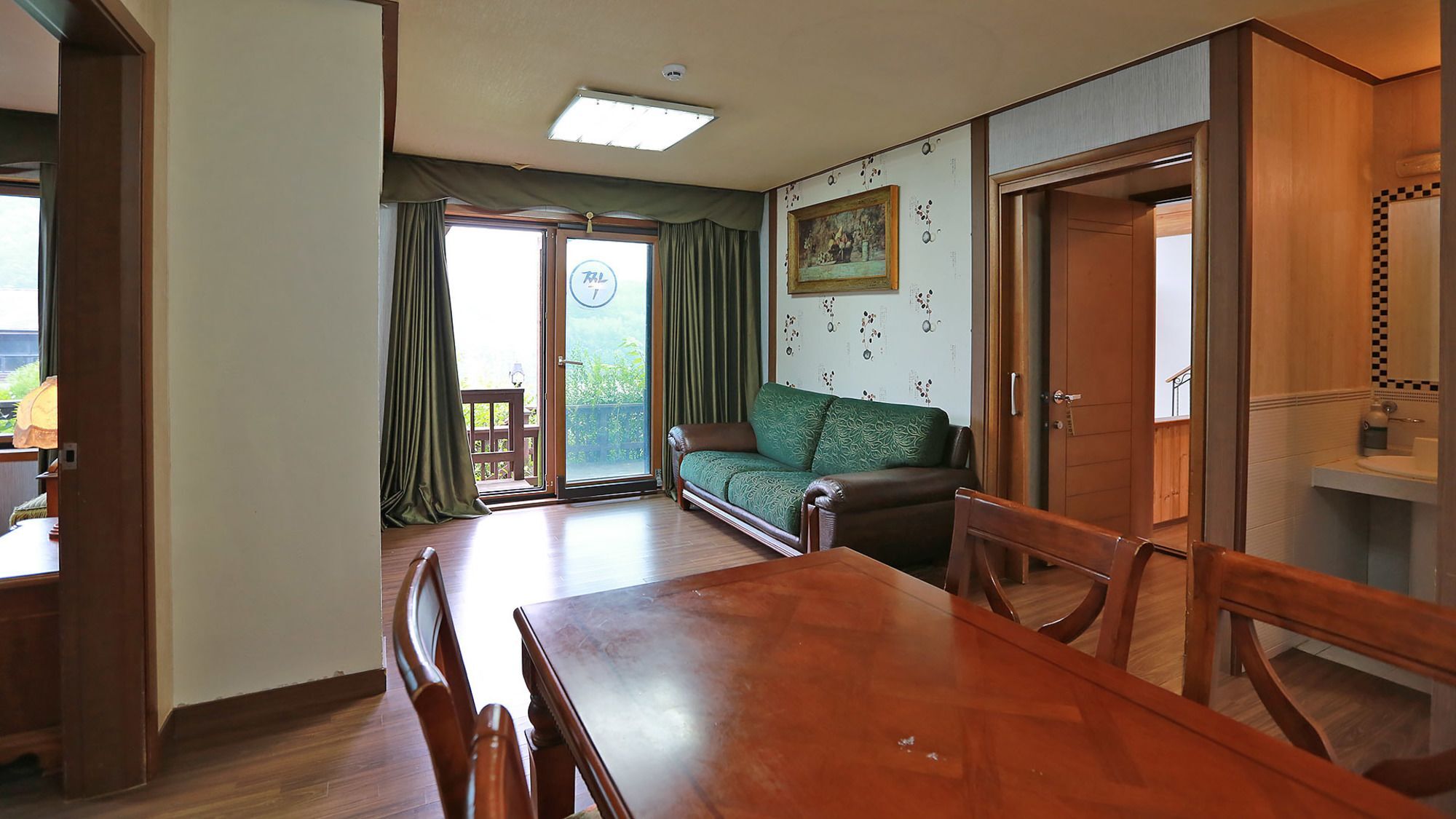 פיאונגצ'אנג Chalet Resort מראה חיצוני תמונה