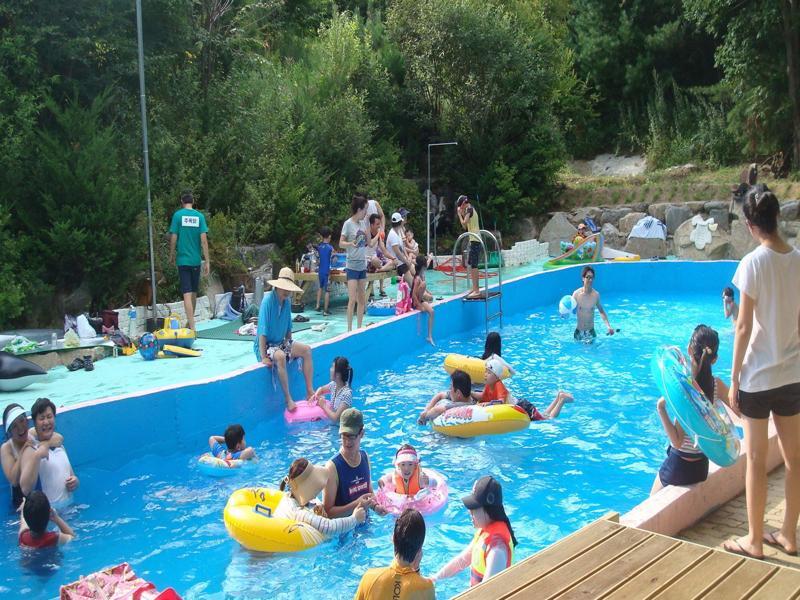 פיאונגצ'אנג Chalet Resort מראה חיצוני תמונה