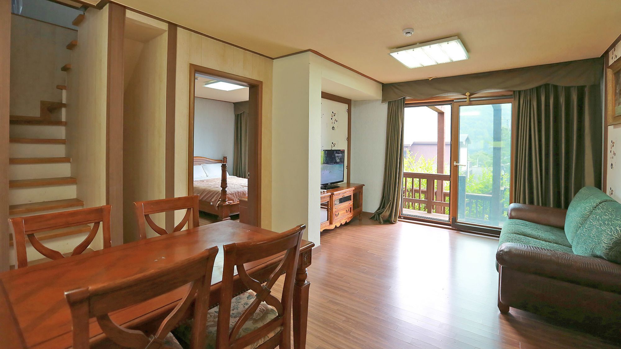 פיאונגצ'אנג Chalet Resort מראה חיצוני תמונה